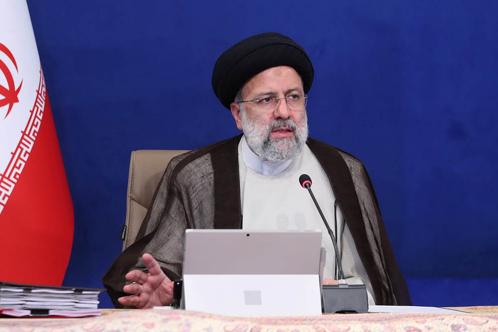 قاطعانه مانع هرگونه افزایش قیمت کالاها شوید