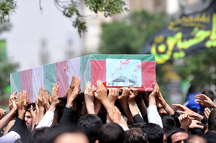 پیکر مطهر یک شهید گمنام در بوستان امام حسن(ع) قم آرام گرفت