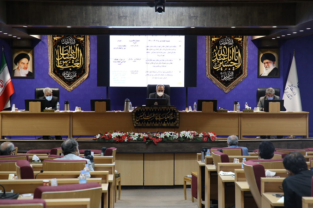 طرح جامع دریاچه نمک قم در حد یک مصوبه خاک می‌خورد
