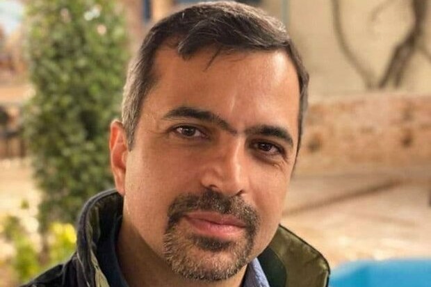 روزنامه‌نگار و فعال سیاسی بر اثر کرونا درگذشت