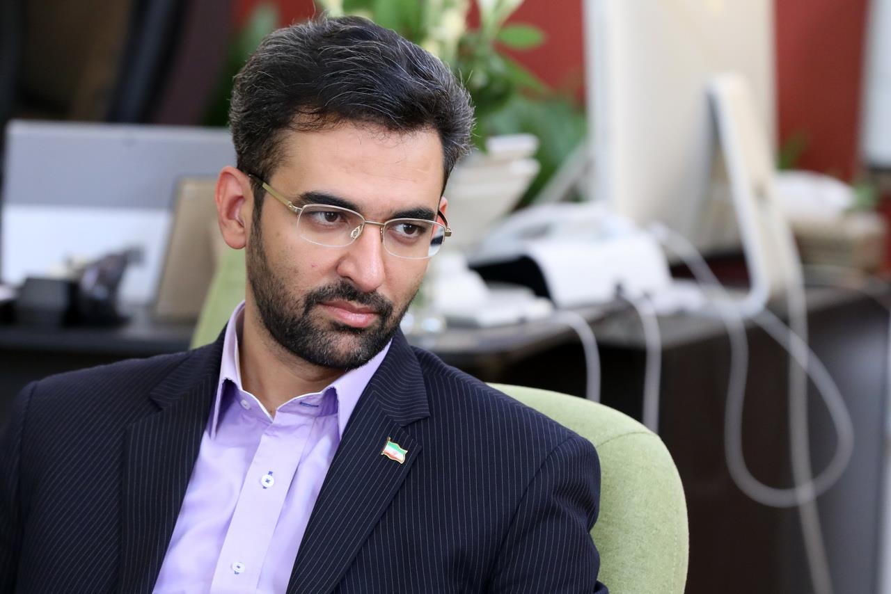 آذری جهرمی: حساب کاربری چند صد راننده مبتلا به کرونا معلق شد