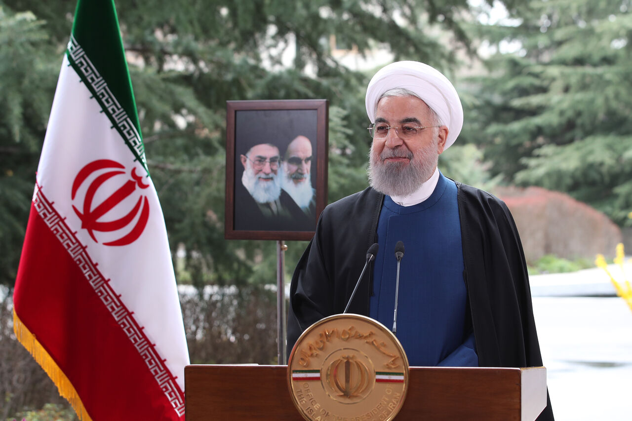 زنجیرها باید از پای فعالان اقتصادی بخش خصوصی باز شود زنجیرها باید از پای فعالان اقتصادی بخش خصوصی باز شود