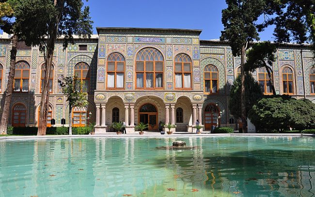  کاخ گلستان دوشنبه تا ساعت ۲۰:۳۰ باز می‌ماند
