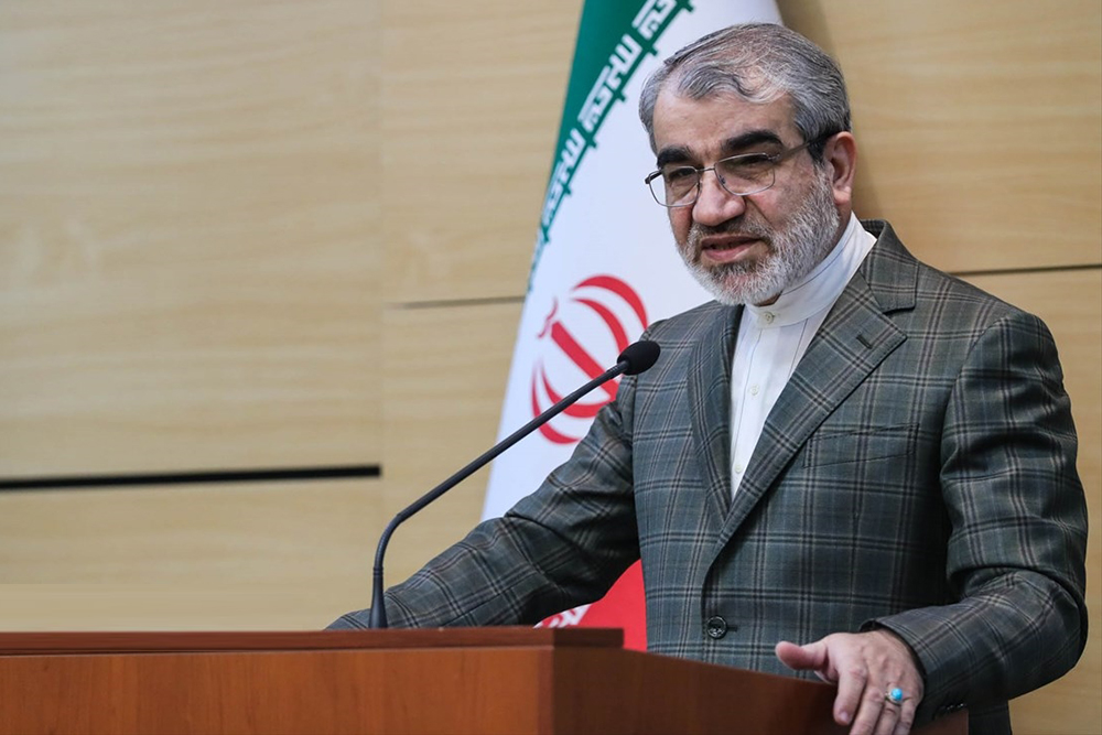 واکنش کدخدایی به اظهارات ضد اسلامی مکرون