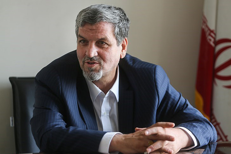 ظریف هنوز قدمی برای انتخابات برنداشته فحش می‌شنود